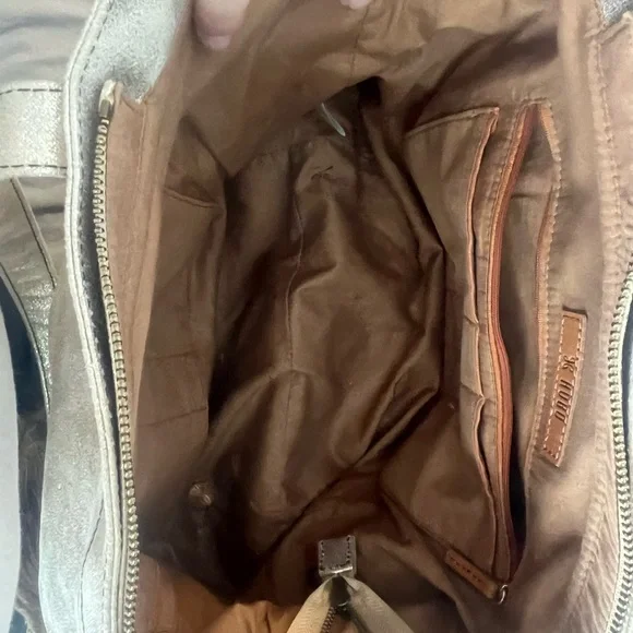 Gold Hobo International bag - Picture 4 of 8